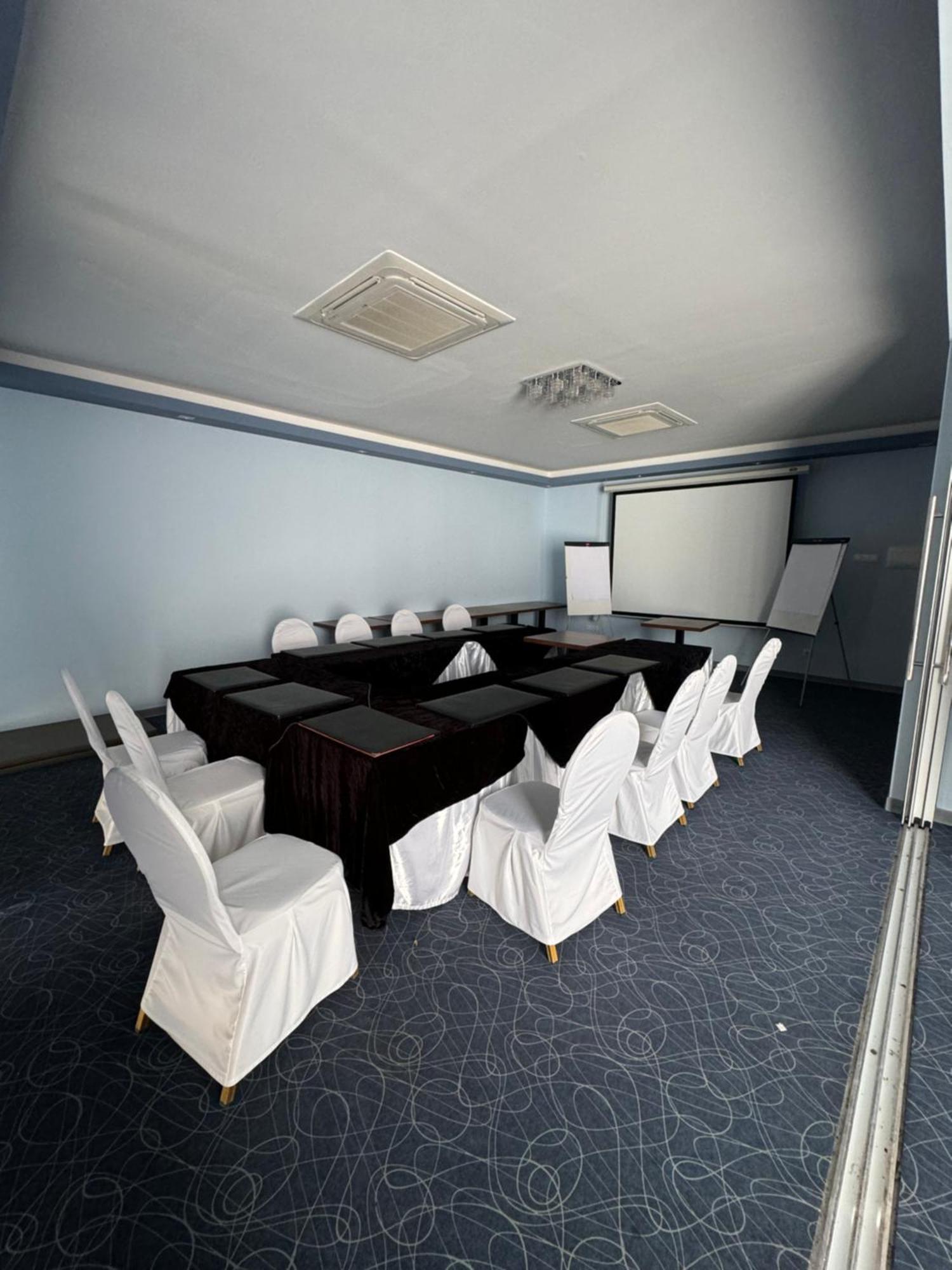 Le Zenith Hotel Oran Bagian luar foto