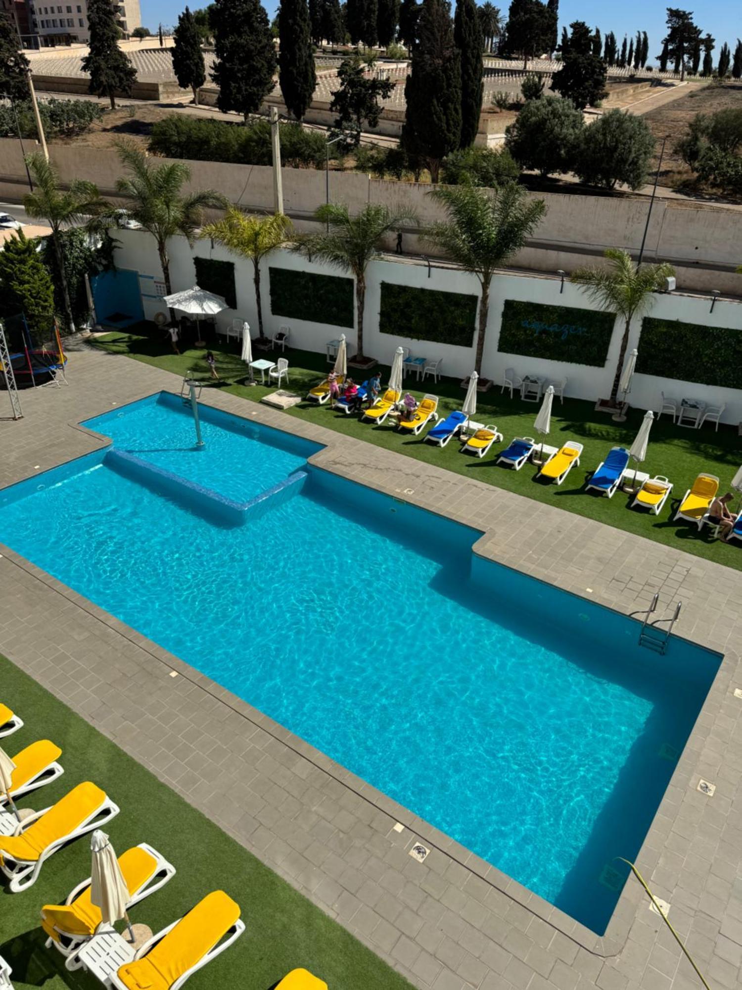 Le Zenith Hotel Oran Bagian luar foto