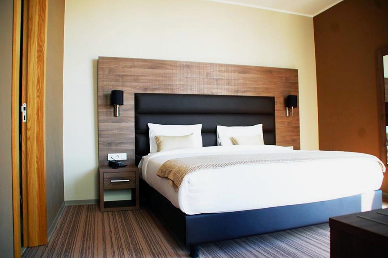 Le Zenith Hotel Oran Bagian luar foto