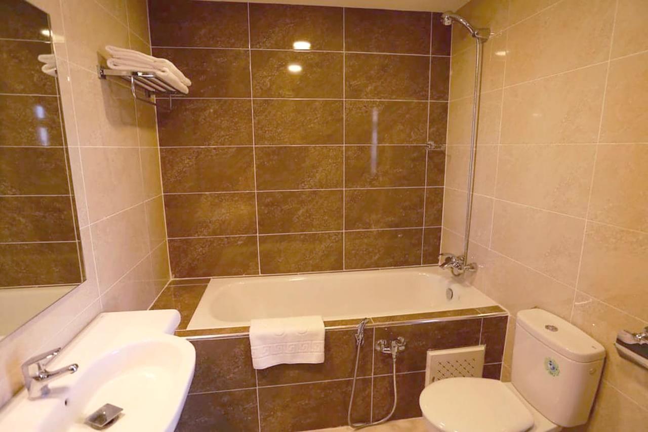 Le Zenith Hotel Oran Bagian luar foto